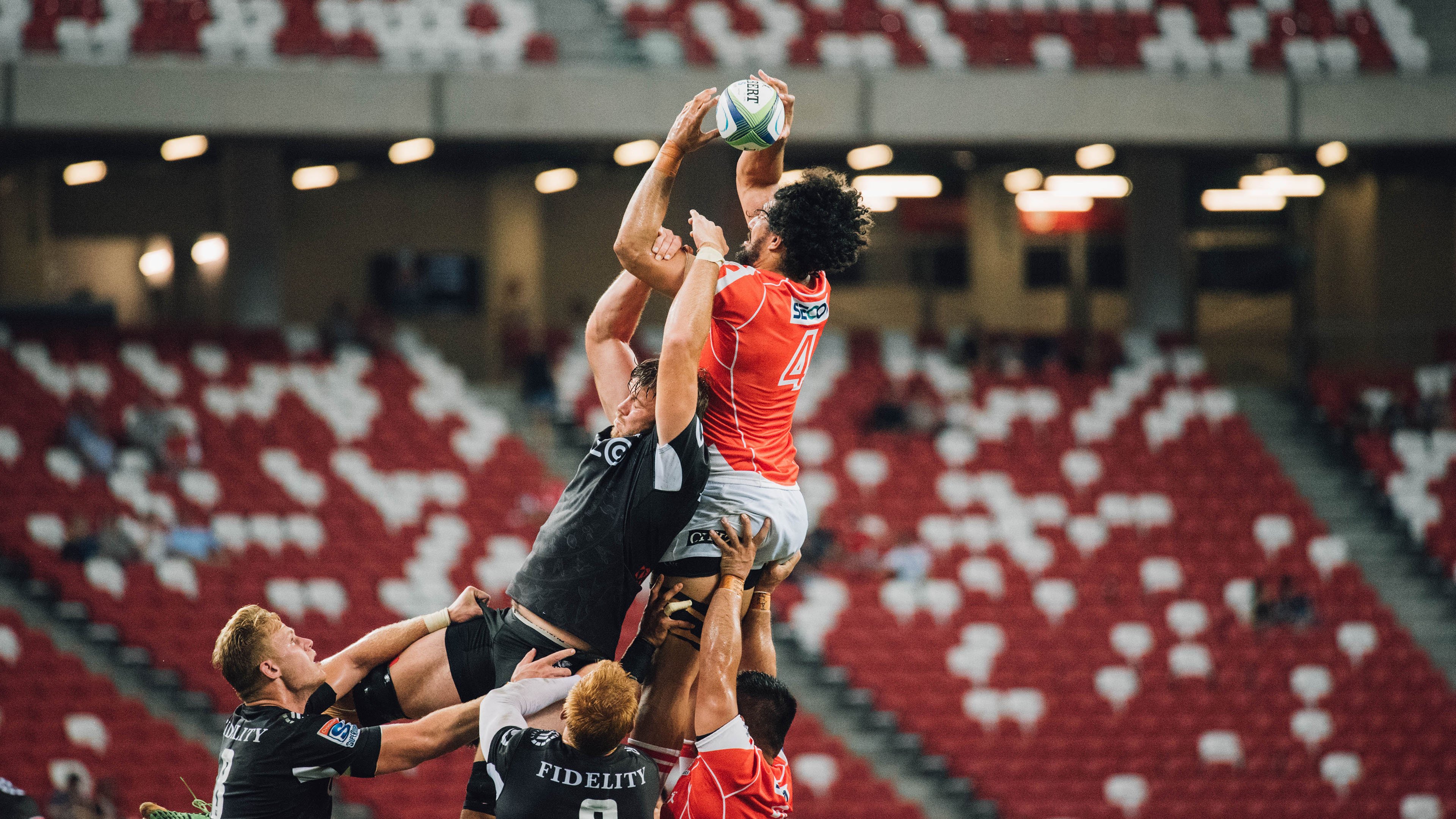 “高新区全民健身馆短柄墙球赛:游戏规则已改变,选手们用脑力征服赛场”